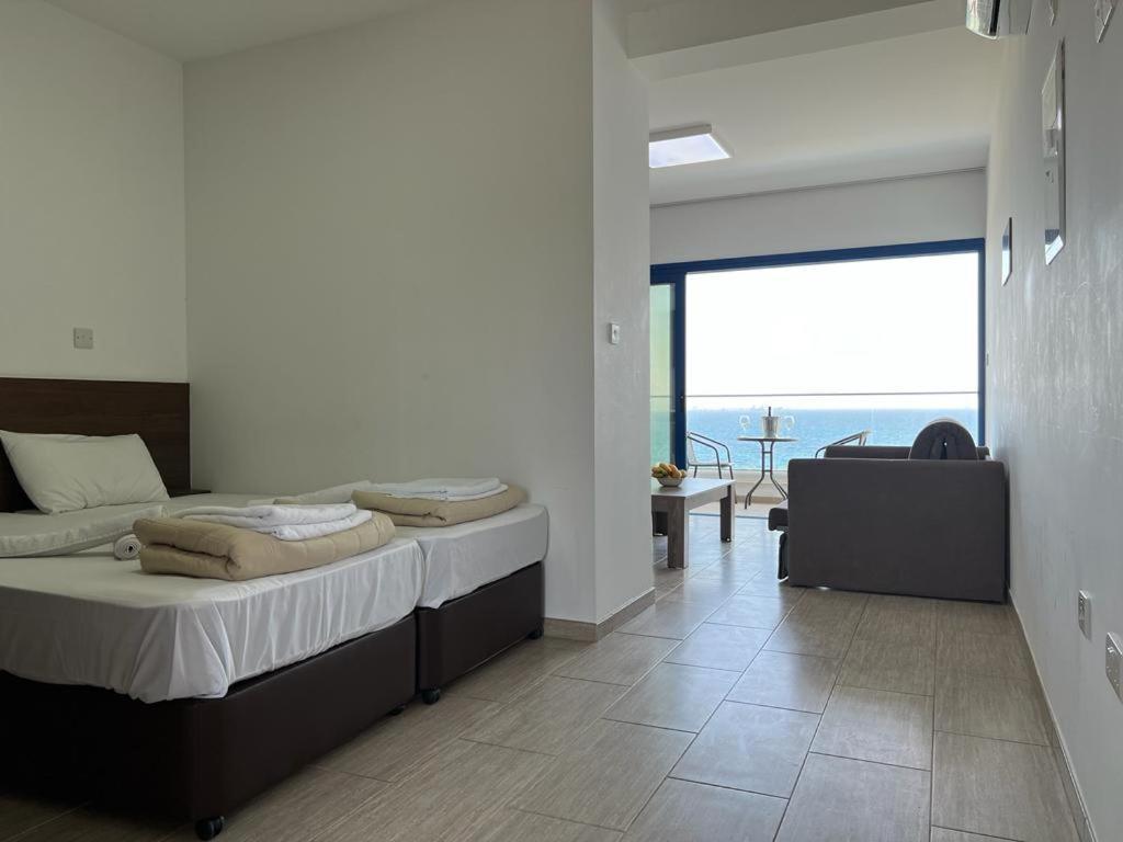 Governors Beach Panayiotis Aparthotel ภายนอก รูปภาพ